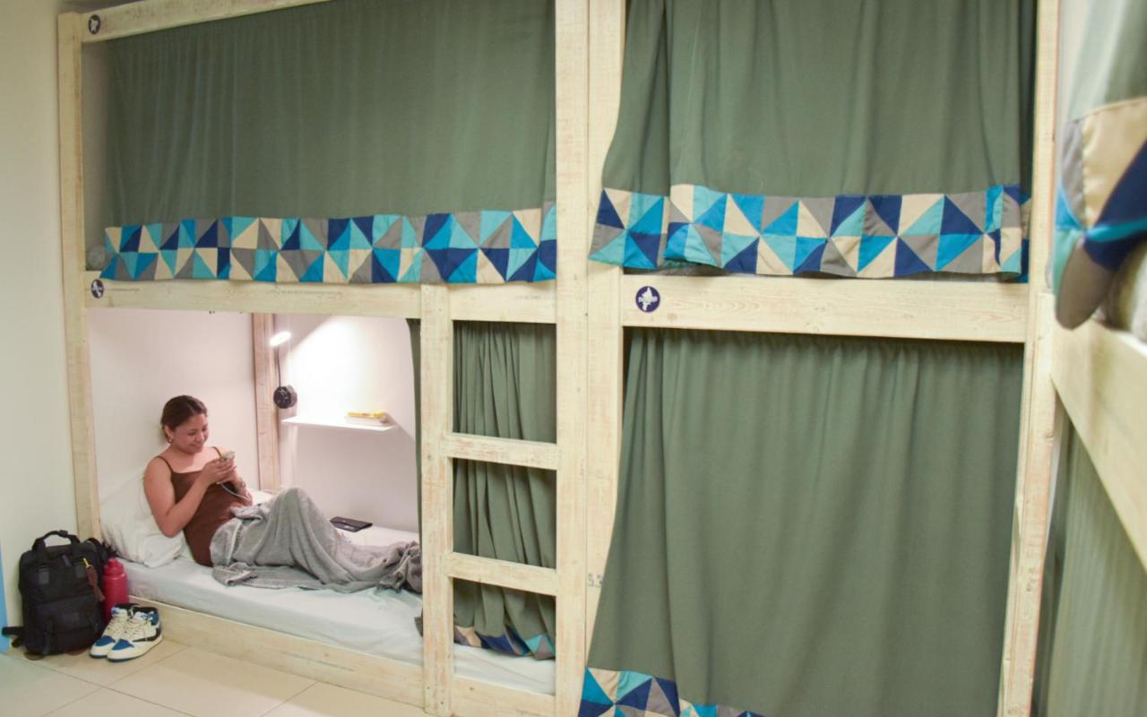 Baybayin Hostel - Pasay Close To Airport Exteriör bild