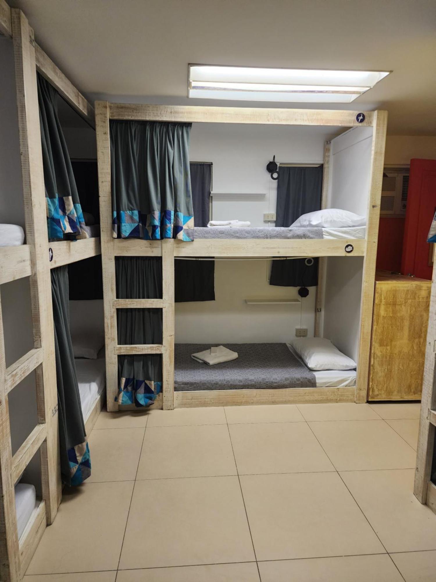 Baybayin Hostel - Pasay Close To Airport Rum bild